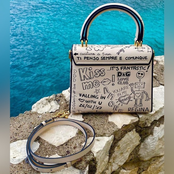 Dolce&Gabbana Amore Graffiti - Picture 2 of 2